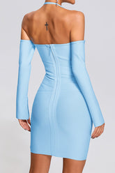 Himmelblaues Neckholder-Cocktailkleid mit schulterfreiem Schnitt